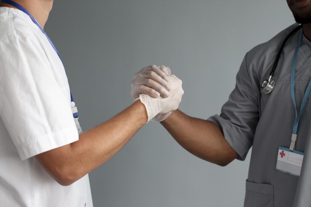 Image of professionals providing support during cocaine detox