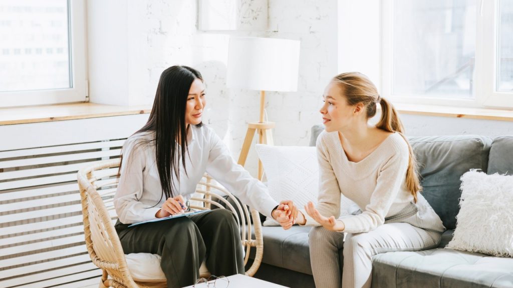 patient participating in structured aftercare planning and referrals as part of ongoing recovery support after detox treatment