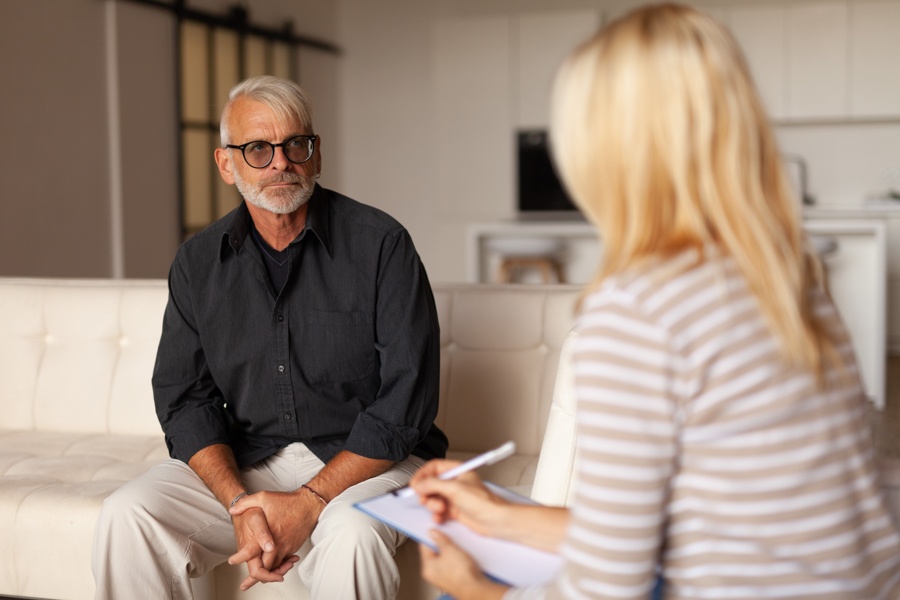 Man participating in dialectical behavior therapy for addiction